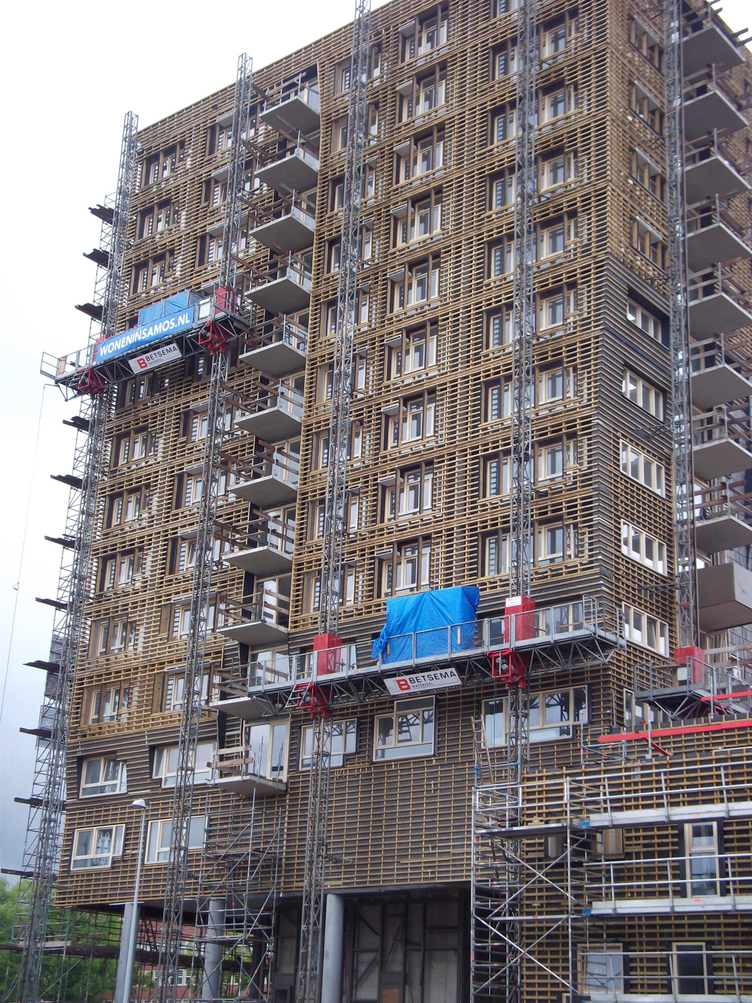 Hefsteigers_bij_nieuwbouw_in_Amsterdam_Oost